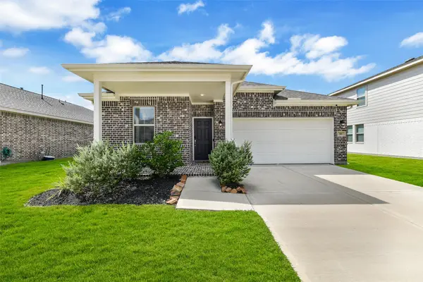 510 Hidden Brook Drive, Baytown, TX 77523