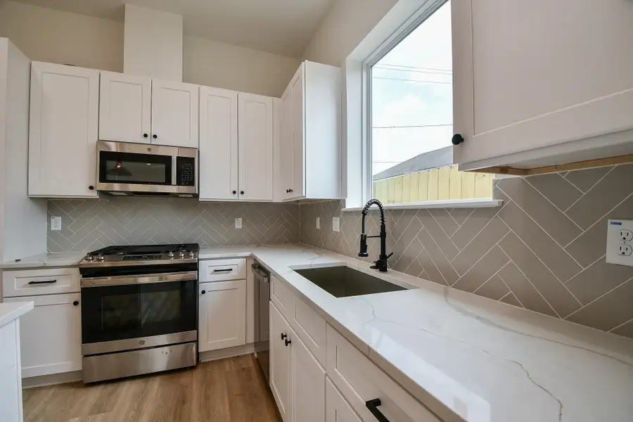 2305 Maury Street, Houston, TX 77026 - #3