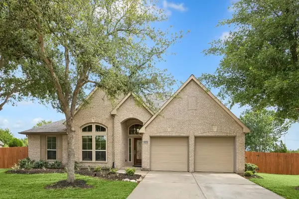 28802 Hollycrest Drive, Katy, TX 77494