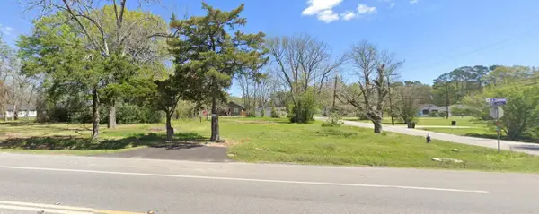 3505 N Cleveland Street, Dayton, TX 77535