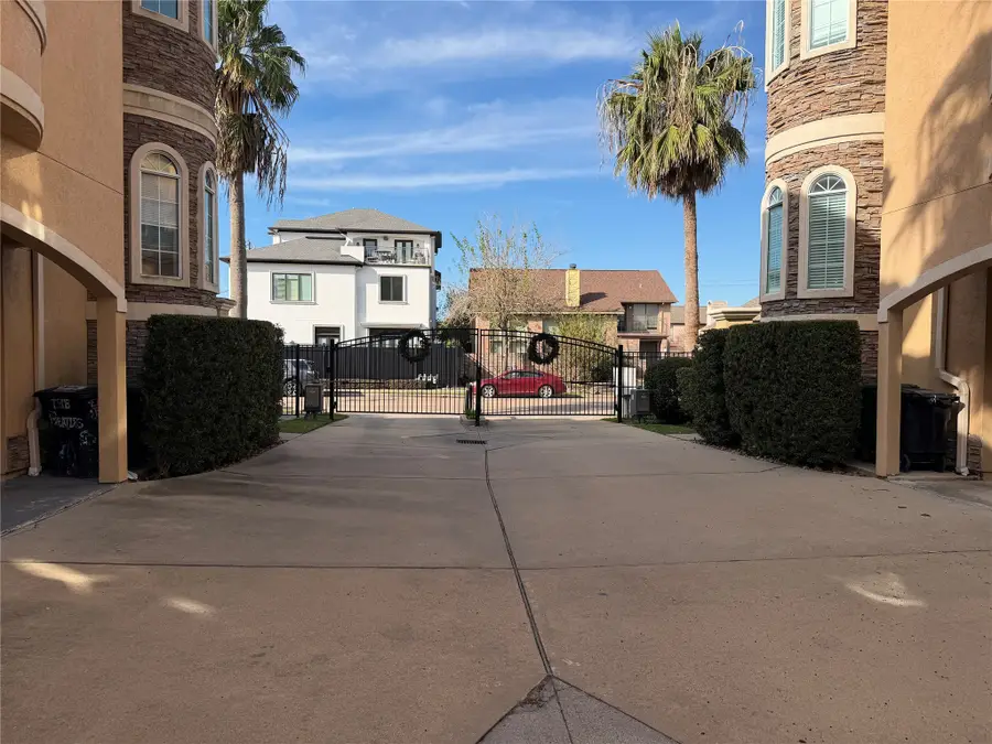 2319 Potomac Drive, Houston, TX 77057 - Image #2