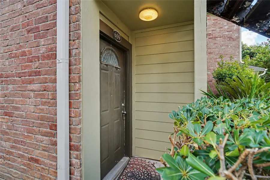 18800 Egret Bay Boulevard #609, Webster, TX 77058 - #2