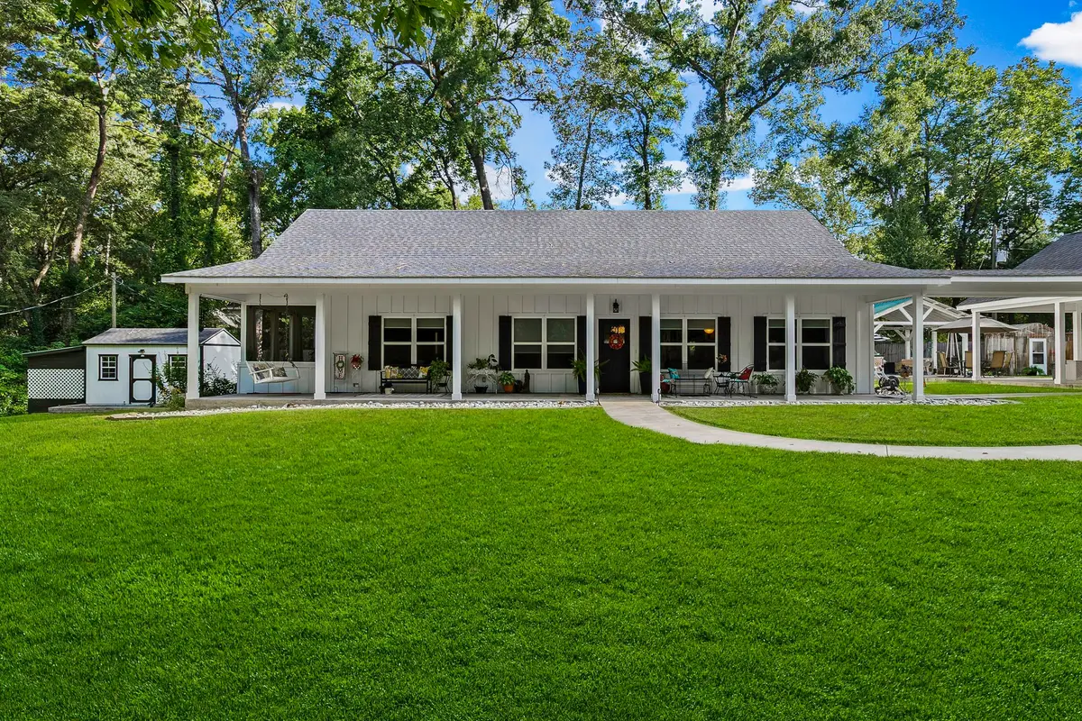 1012 W Jones Street, Livingston, TX 77351 - #1