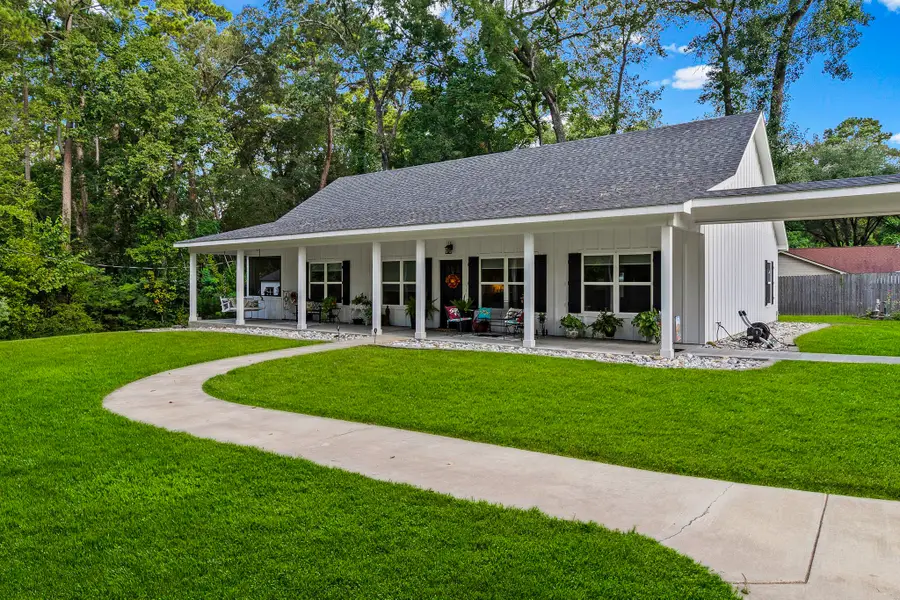 1012 W Jones Street, Livingston, TX 77351 - #2