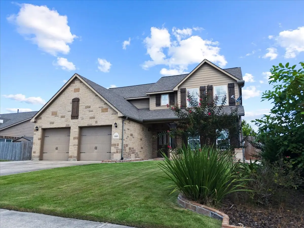 11815 Eagle Ridge Drive, Monterey Belvieu, TX 77535 - #1