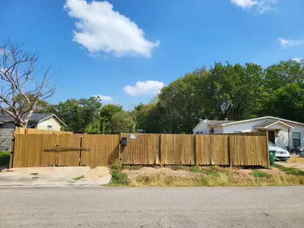 105 Zachary Street, Houston, TX 77029