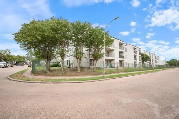 2818 S Bartell Drive #39, Houston, TX 77054