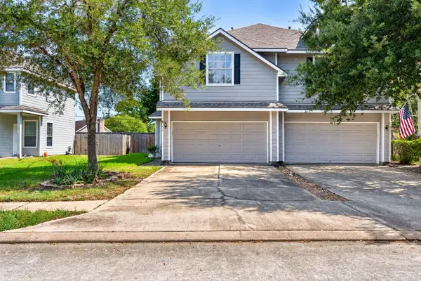 414 Folk Crest Lane, Dickinson, TX 77539