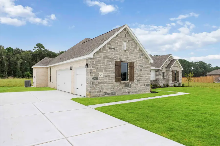 400 Barton Place Drive, Tarkington, TX 77327 - Image #3