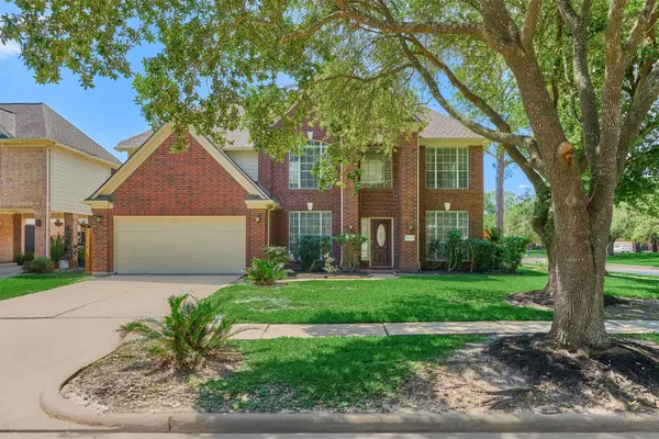 9915 Willow Crossing Drive, Houston, TX 77064
