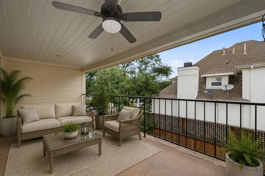 1723 Nantucket Drive, Houston, TX 77057 - #2