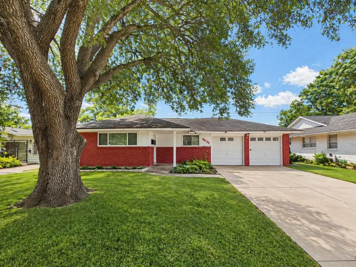 6625 Sandstone Street, Houston, TX 77074 - #1