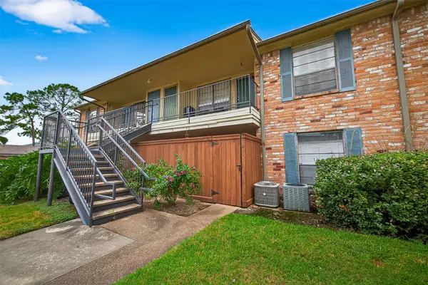 8801 Hammerly Boulevard #1211, Houston, TX 77080