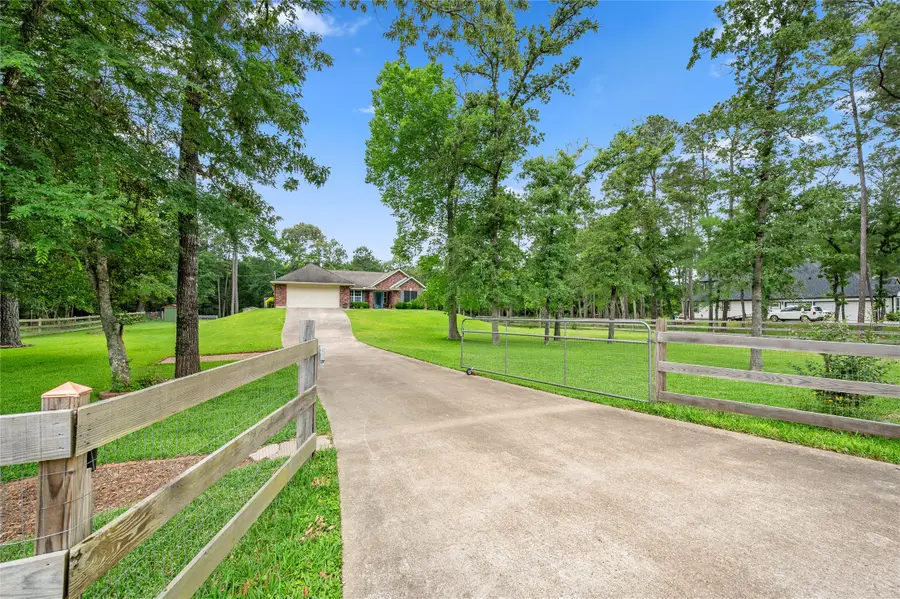 605 Pelican Street, Magnolia, TX 77355 - #2
