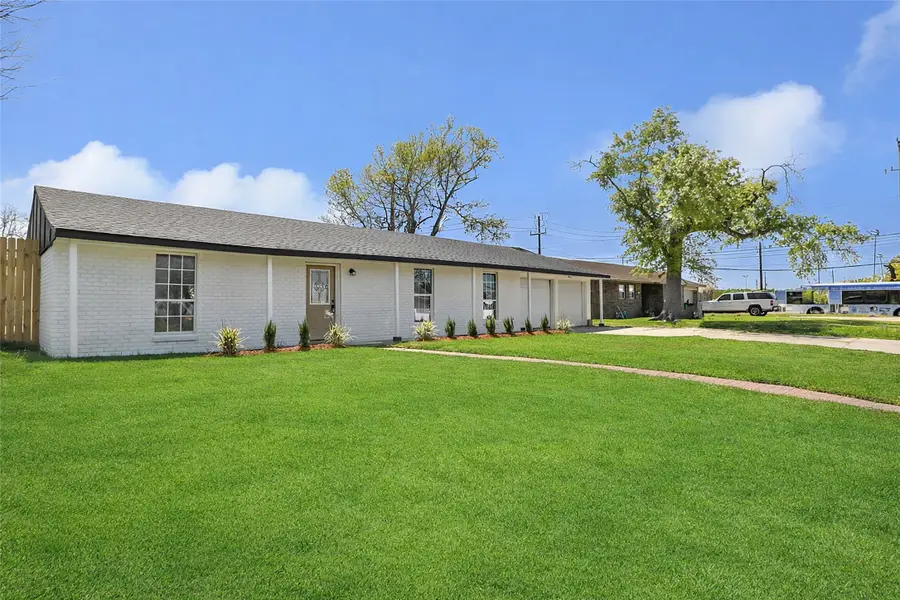 715 Pamela Drive, Baytown, TX 77521 - #2