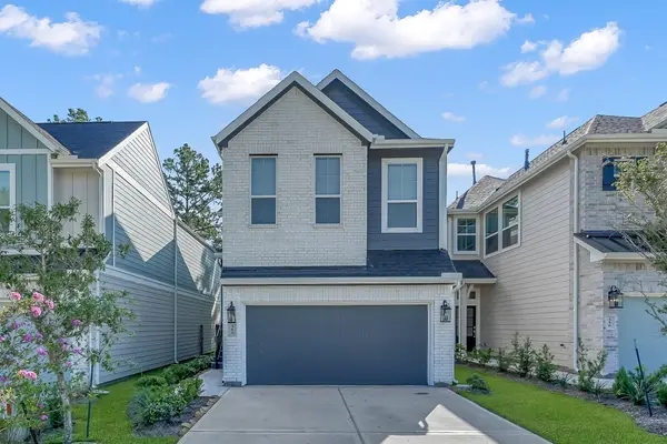 560 Red Cascade Trail, Willis, TX 77318