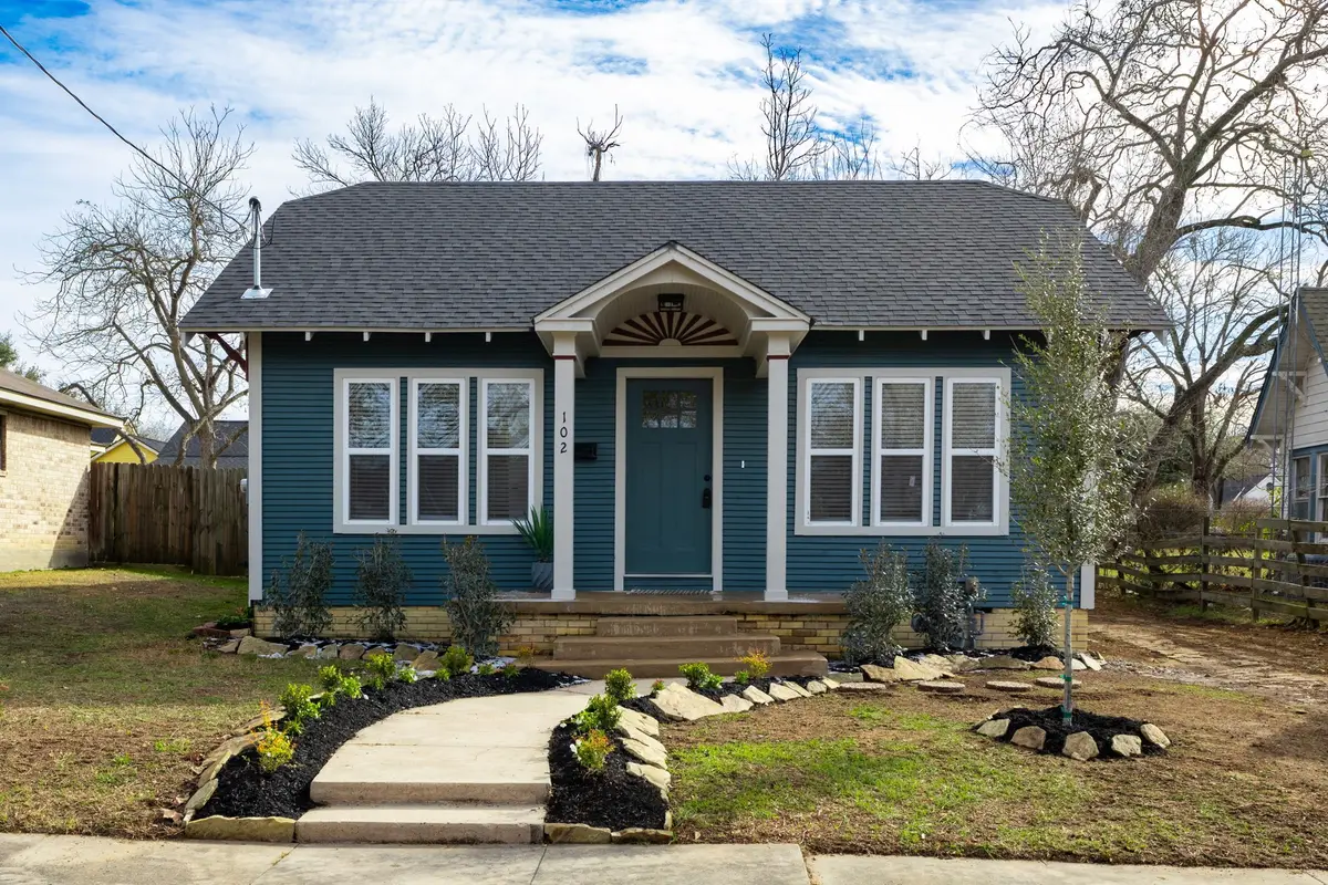 102 E Valverde Street, Brenham, TX 77833 - Image #1