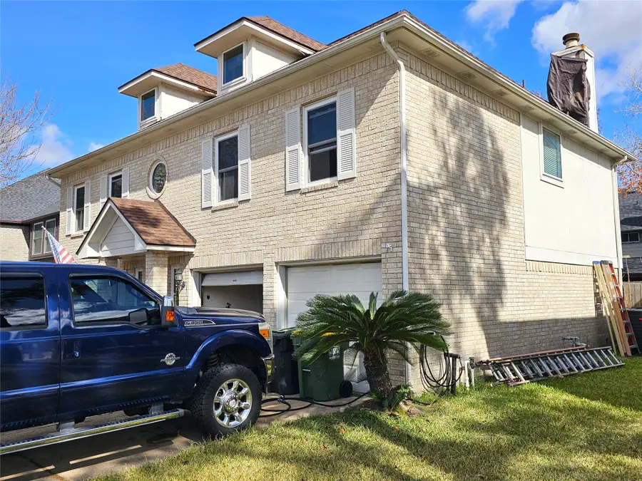 1021 Glenview Drive, Pearland, TX 77581 - #2