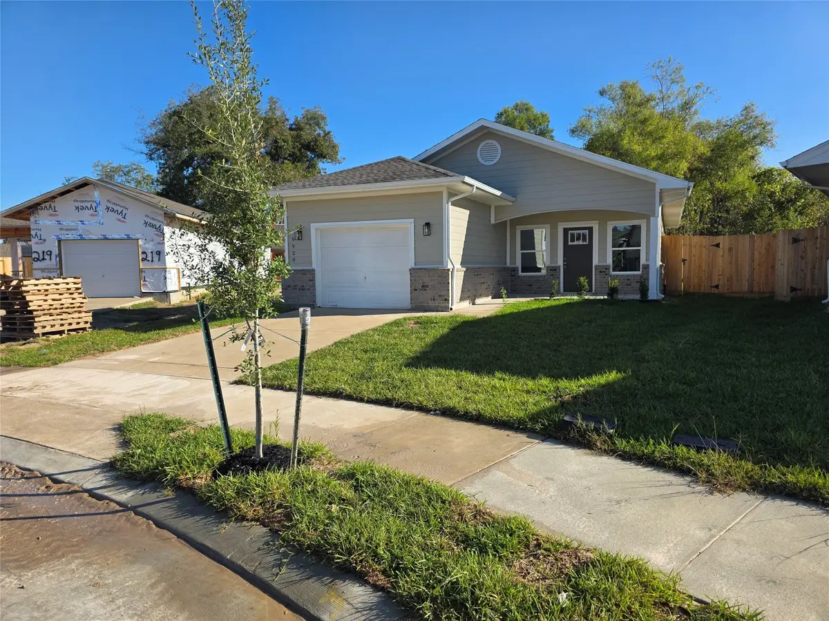 9920 Dipping Brook Street, Houston, TX 77076 - Image #1