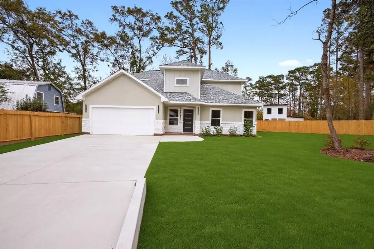 15608 Navajo Trail, Willis, TX 77378 - Image #1