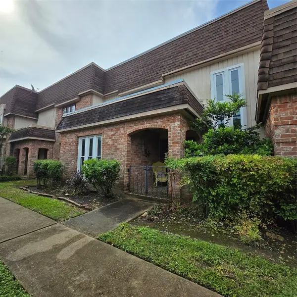 2938 Camelot Lane, Missouri City, TX 77459