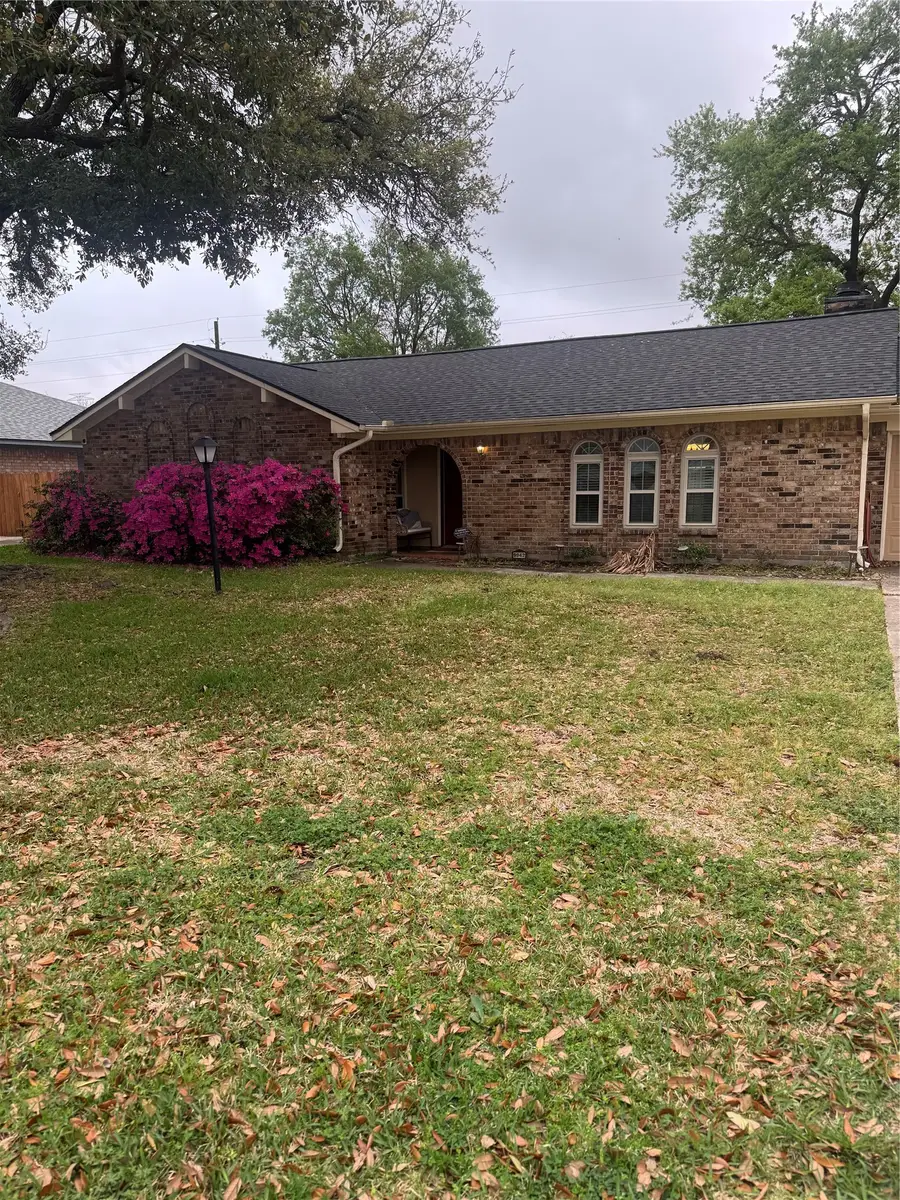 9942 Bayou Woods Drive, Baytown, TX 77521 - #2