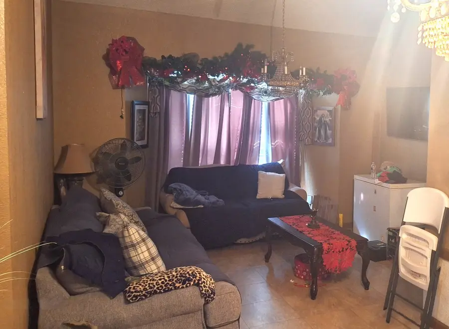 1502 Hemlock Drive, Laredo, TX 78041 - Image #3
