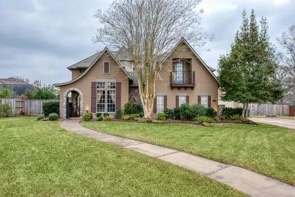 7702 Old Tree Court, Sugar Land, TX 77479