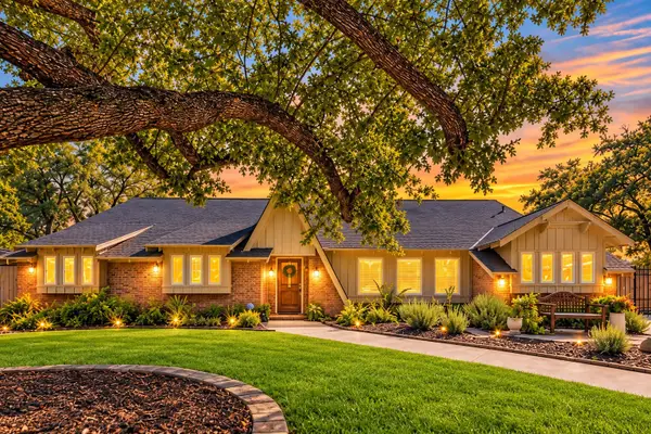 7823 Fairdale Lane, Houston, TX 77063