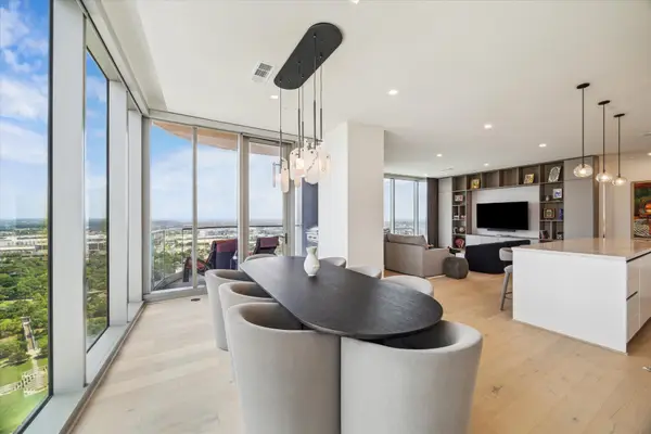 1711 Allen Parkway #2601, Houston, TX 77019