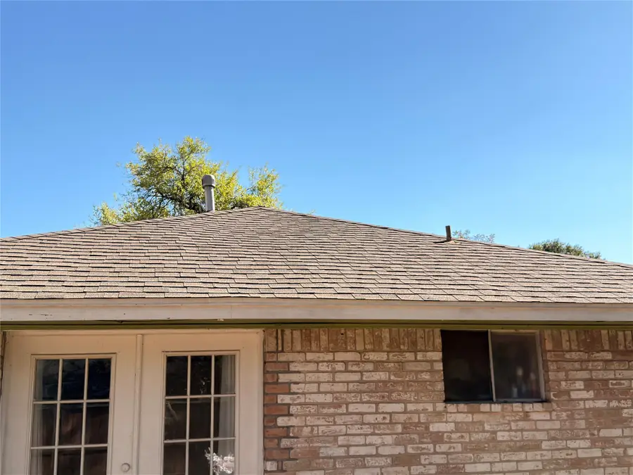 6406 Tall Willow Drive, Houston, TX 77088 - Image #3