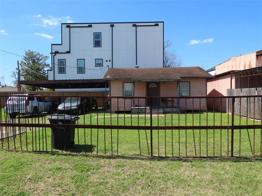 4235 Elmwood Street, Houston, TX 77051 - #2