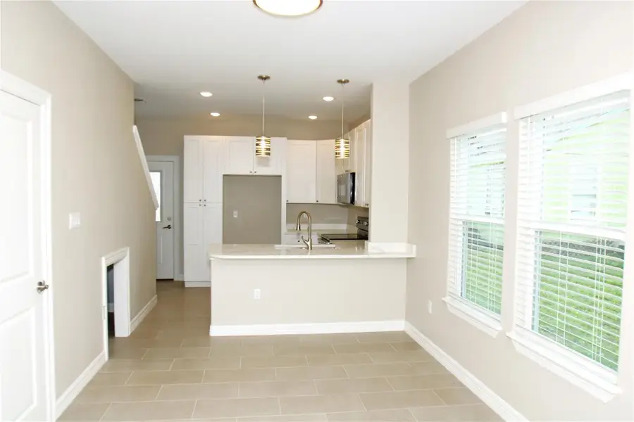 919 N Avenue C, Freeport, TX 77541 - #2