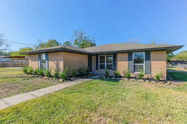 802 Wright Street, El Campo, TX 77437