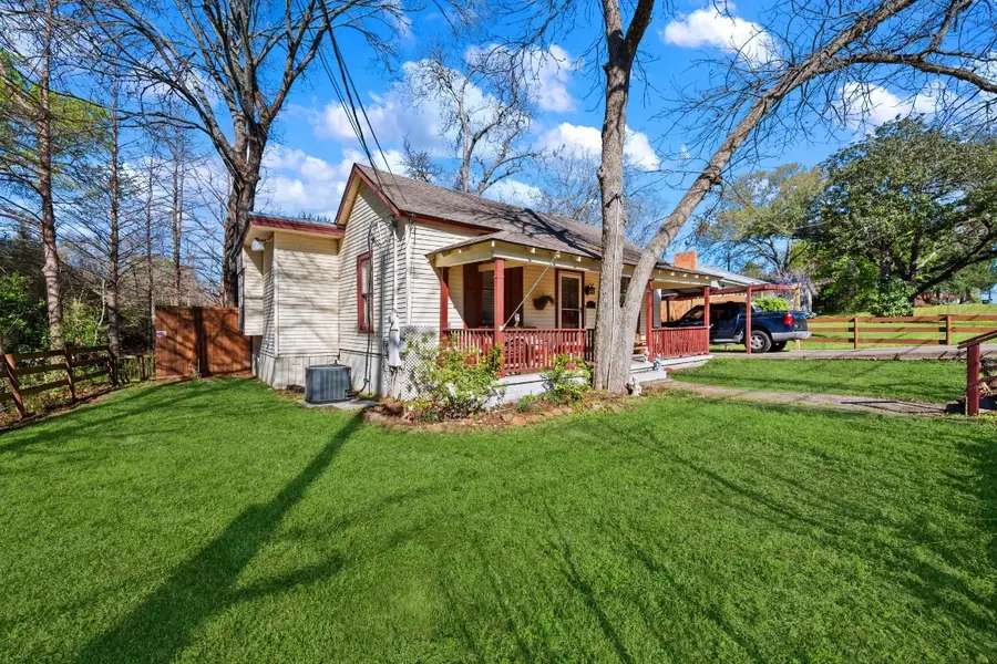 908 Sam Houston Avenue, Huntsville, TX 77320 - #2