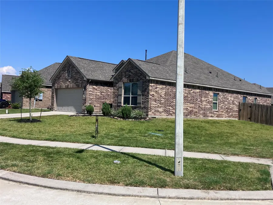 4219 W Bayou Maison Circle, Dickinson, TX 77539 - Image #2