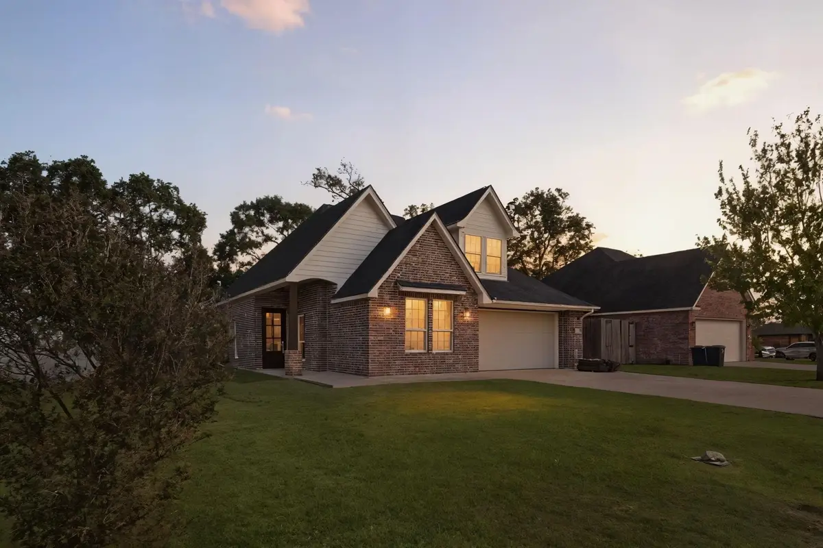 790 Bridgeview, Bridge City, TX 77611 - #1