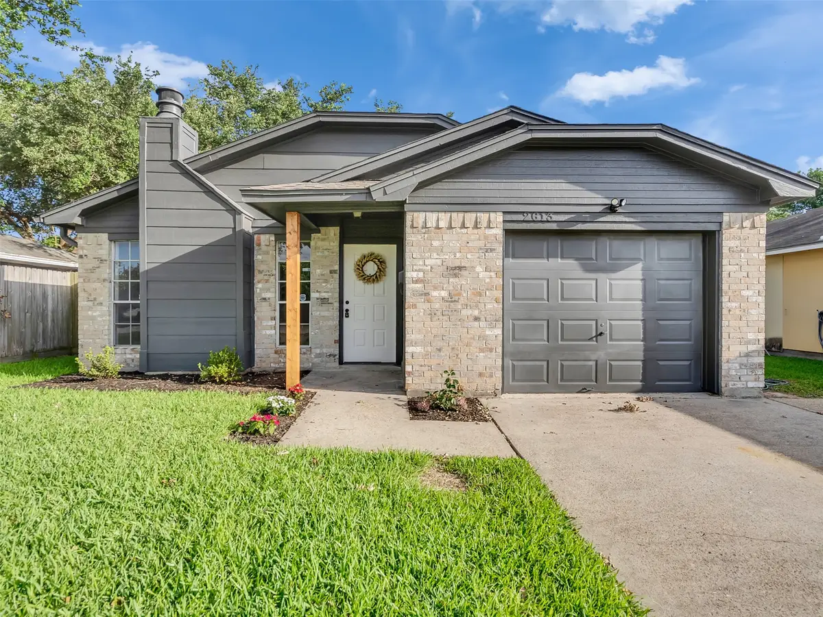 2613 7th Avenue N, Texas City, TX 77590 - #1