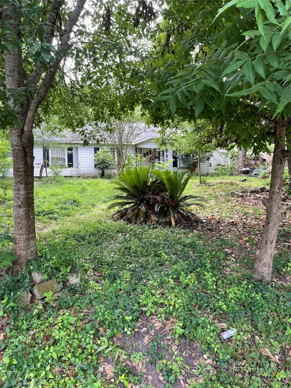 6814 Evans St, Houston, TX 77061