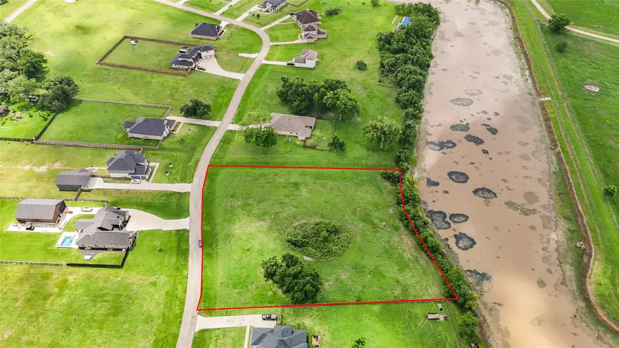 950 Lakeland Circle, Rosharon, TX 77583 - #2