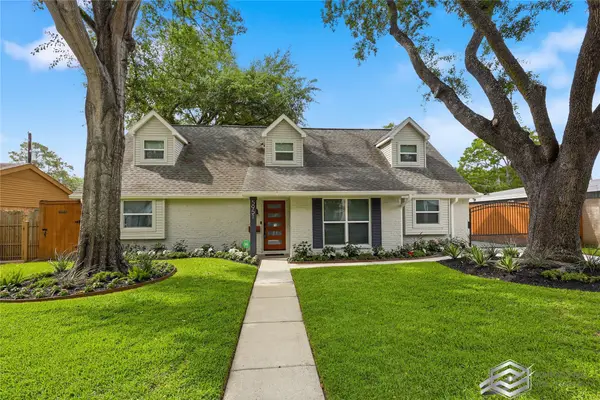 5951 Valkeith Drive, Houston, TX 77096