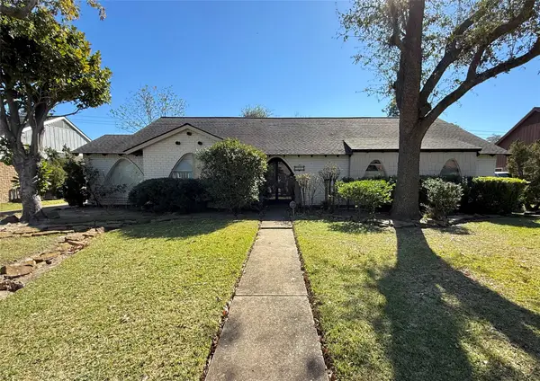 9807 Moorberry Lane, Houston, TX 77080