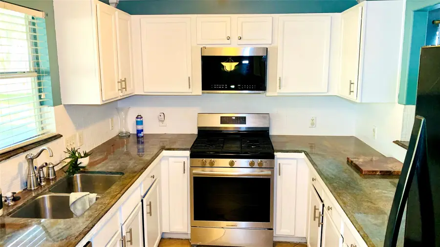 11422 Royal Thistle Court, Houston, TX 77088 - Image #3