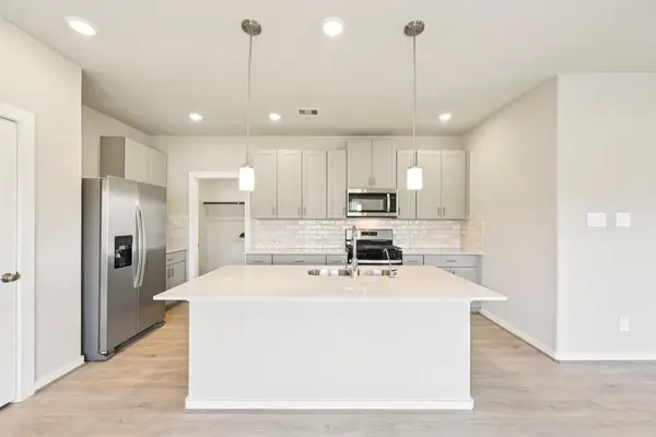 18742 Timber Glen Drive, Montgomery, TX 77316