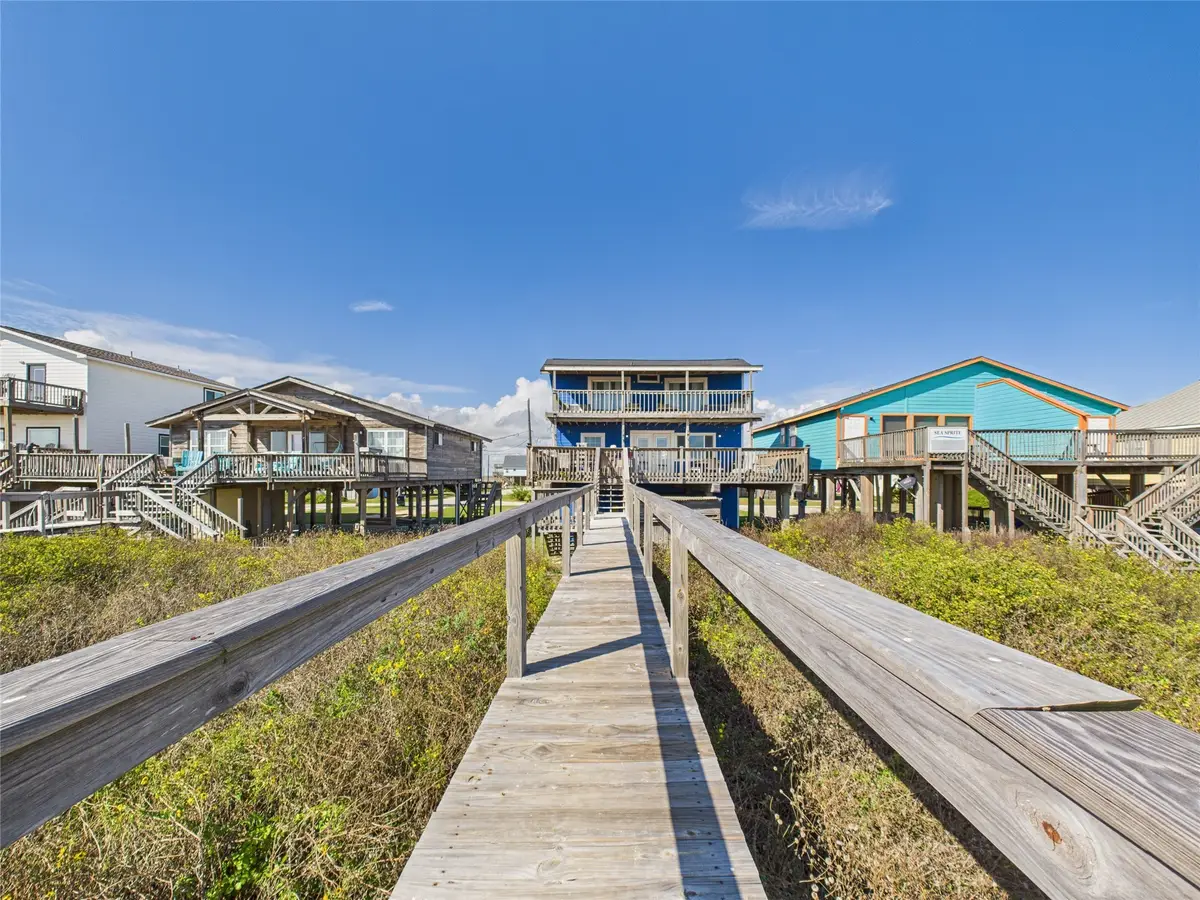 1654 Sandpebble Place, Surfside Beach, TX 77541 - Image #1