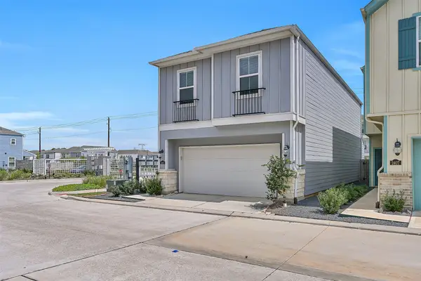 2403 Bay Breeze Drive, Kemah, TX 77565