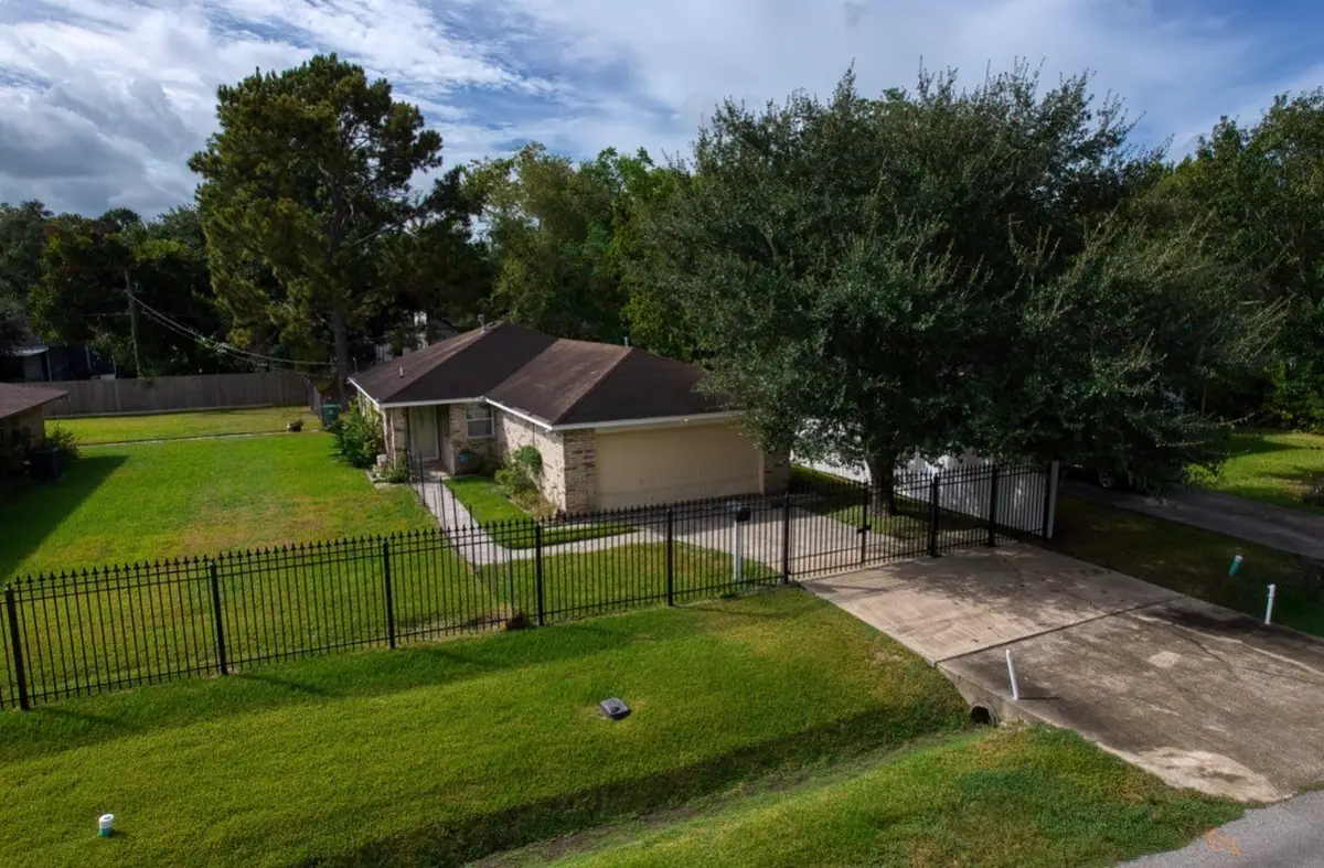 7628 Kingsley Street, Houston, TX 77087 - #1