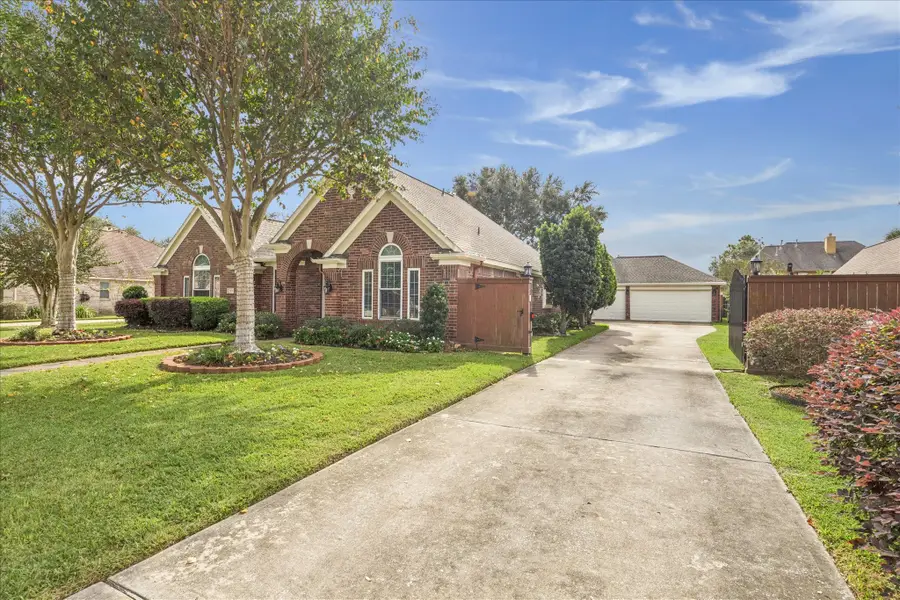 2871 Love Lane, Friendswood, TX 77546 - Image #2