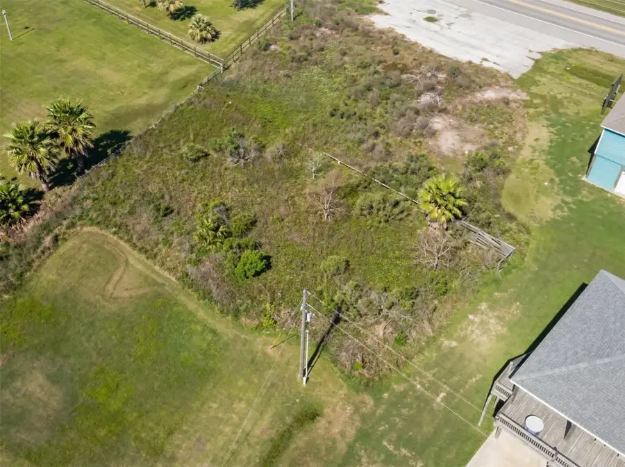 993 Gulf Road, Crystal Beach, TX 77650 - #3