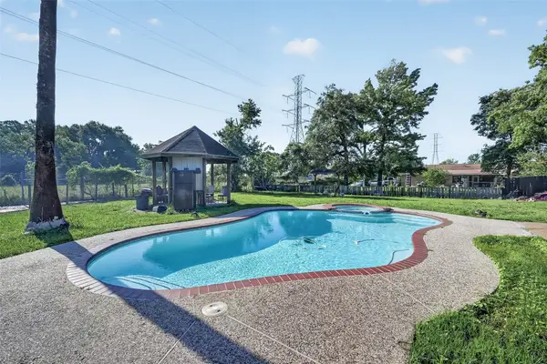 621 Elsbeth Street, Channelview, TX 77530